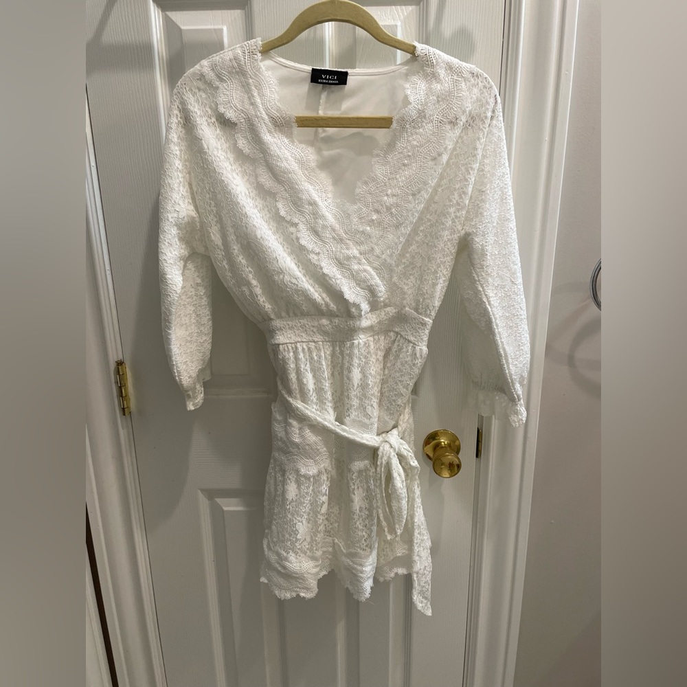 White lace mini dress, 3/4 sleeves